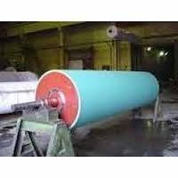 Recovered industrial roller with a blue rubber covering